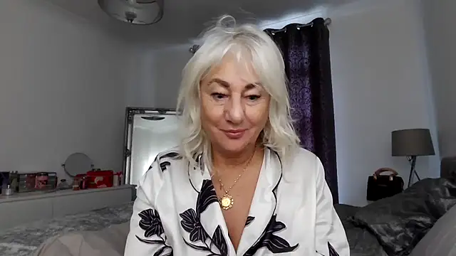 TanyaTaylor45 online show from February 8, 2026, 9:34 am