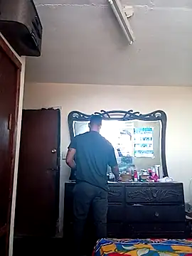 adriel perez online show from October 21, 2025, 2:07 pm