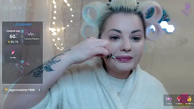 JewellKiss7 online show from November 26, 2025, 10:16 am