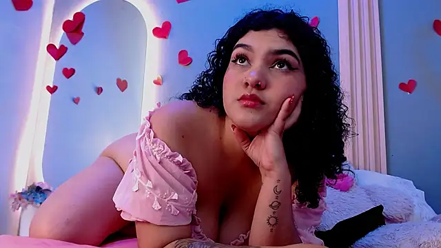 fabiana hot couple online show from February 15, 2025, 7:50 pm