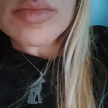 Snapshot of Linda_999 chatting on December 5, 2025, 2:25 pm Linda 999 online show from December 5, 2025, 2:25 pm