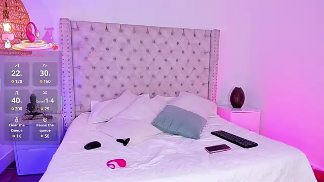 Cameron cutee online show from March 19, 2025, 7:06 pm