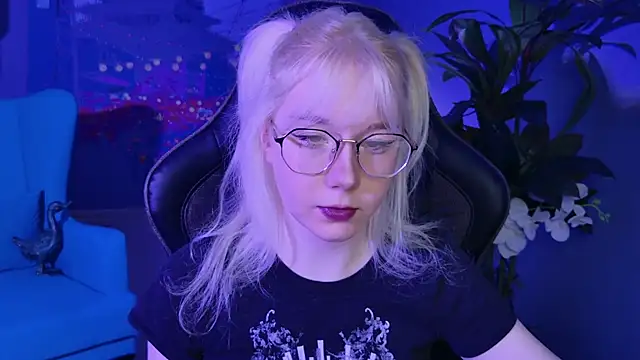 NancyMartinez online show from January 13, 2025, 5:12 am