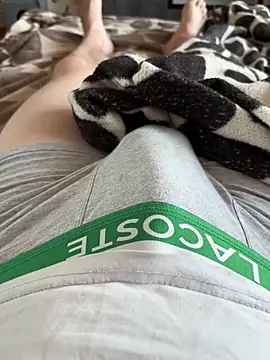 red red00 online show from March 13, 2026, 7:37 am