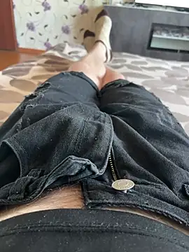 red red00 online show from March 17, 2026, 7:12 am