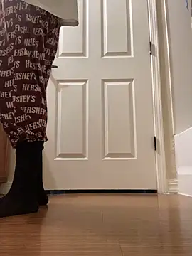 yfui221 online show from October 27, 2025, 12:15 am