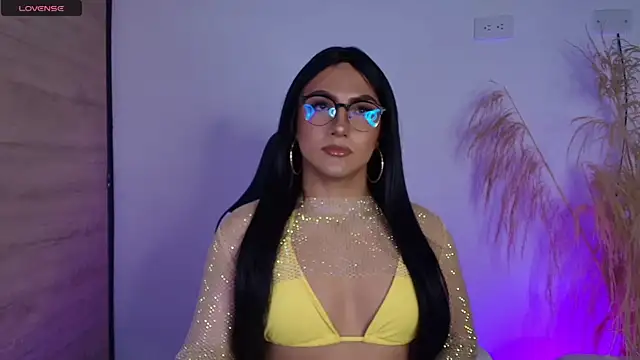 Snapshot of -Sofii_ chatting on April 14, 2026, 5:52 pm -Sofii online show from April 14, 2026, 5:52 pm