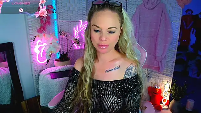 EllieKarrX online show from January 31, 2025, 3:52 am