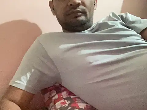 Snapshot of NiceBoy9099 chatting on December 2, 2025, 4:57 pm NiceBoy9099 online show from December 2, 2025, 4:57 pm