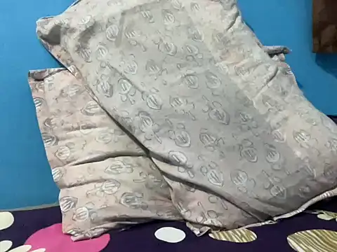 Snapshot of NiceBoy9099 chatting on February 1, 2026, 5:22 pm NiceBoy9099 online show from February 1, 2026, 5:22 pm