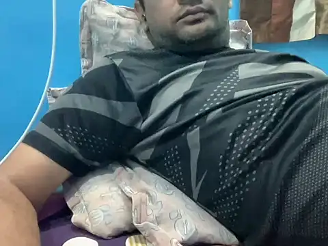 Snapshot of NiceBoy9099 chatting on February 2, 2026, 6:06 pm NiceBoy9099 online show from February 2, 2026, 6:06 pm