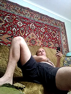 Snapshot of Pineapple04 chatting on July 1, 2026, 7:35 pm Pineapple04 online show from July 1, 2026, 7:35 pm