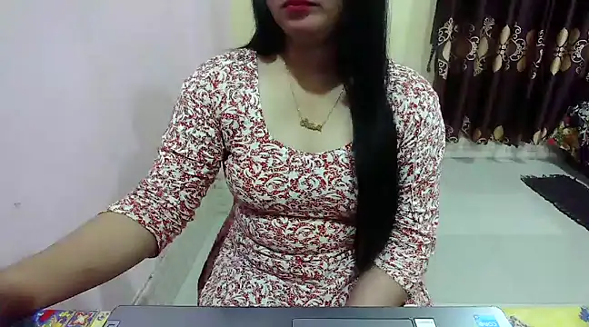 LovelyRose69 online show from January 1, 2025, 3:14 pm