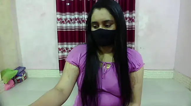 LovelyRose69 online show from January 4, 2025, 5:26 pm