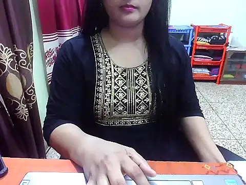 LovelyRose69 online show from November 1, 2025, 11:56 am