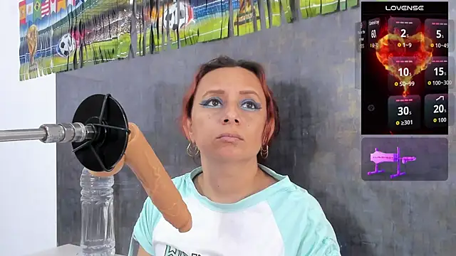 Snapshot of Issys_milf chatting on July 17, 2026, 4:56 pm Issys milf online show from July 17, 2026, 4:56 pm