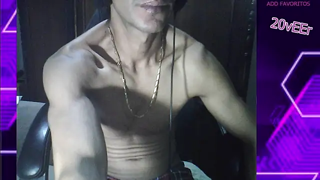 Snapshot of 20vEEr chatting on February 2, 2025, 5:32 am 20vEEr online show from February 2, 2025, 5:32 am