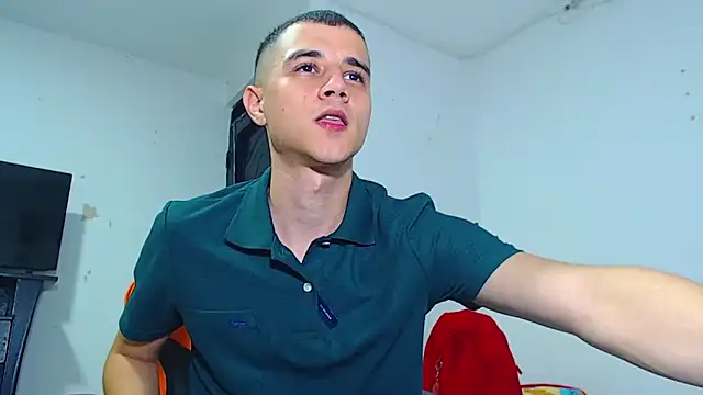 ADAM HOT online show from January 18, 2026, 2:26 am