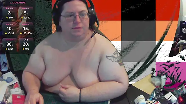 ShibariTurtleDuck online show from June 17, 2026, 4:52 pm