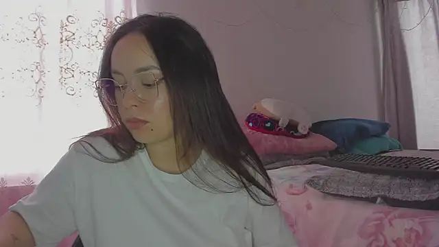 HARLEYNAPIER online show from March 21, 2026, 4:10 pm