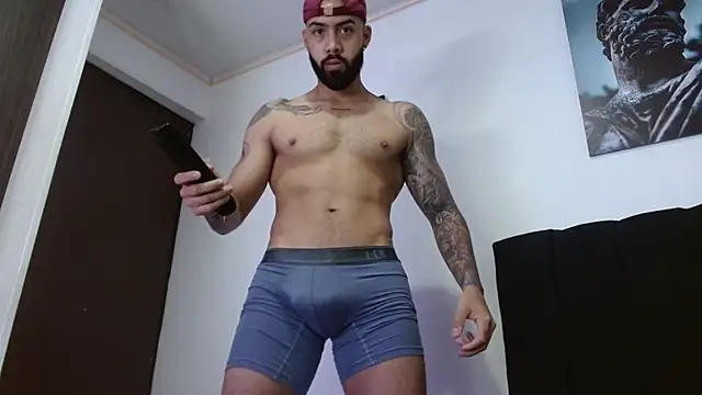 Hendry  online show from March 22, 2025, 11:53 pm