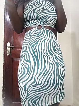 Snapshot of Hazel_blac chatting on May 29, 2026, 12:36 pm Hazel blac online show from May 29, 2026, 12:36 pm