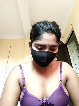 Lina-Rose online show from October 15, 2025, 2:22 am