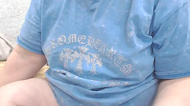 Snapshot of Cute_Cat777 chatting on February 20, 2025, 3:56 am Cute Cat777 online show from February 20, 2025, 3:56 am