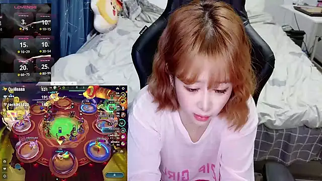 Snapshot of Angelababy001 chatting on February 15, 2025, 7:17 pm Angelababy001 online show from February 15, 2025, 7:17 pm