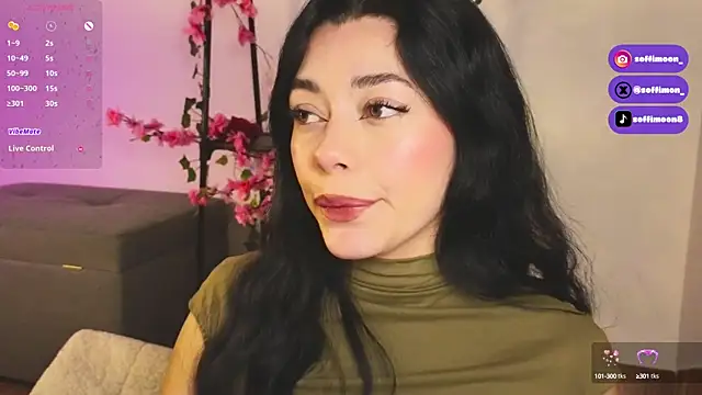 Snapshot of Soffimoon_ chatting on September 23, 2025, 3:31 am Soffimoon  online show from September 23, 2025, 3:31 am