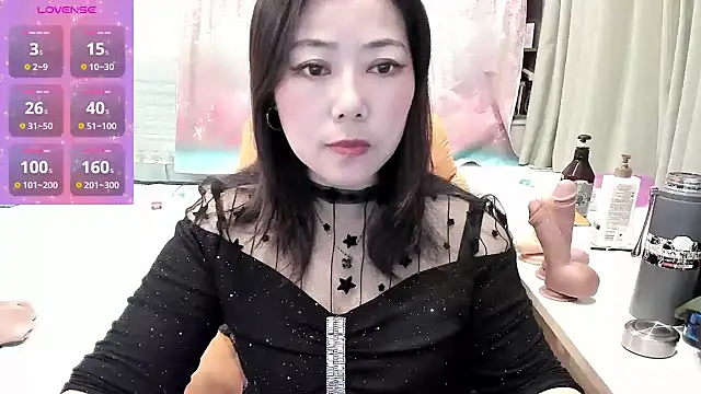 Snapshot of Crystal_Wings chatting on January 19, 2025, 1:22 pm Crystal Wings online show from January 19, 2025, 1:22 pm