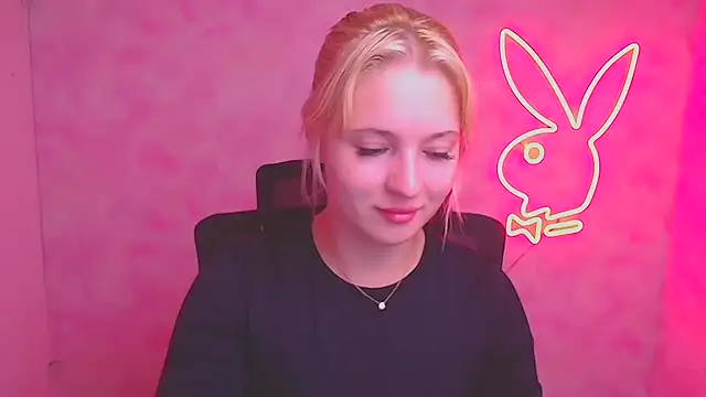 Snapshot of Milka_kiss_ chatting on September 20, 2025, 11:11 am Milka kiss online show from September 20, 2025, 11:11 am