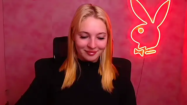 Snapshot of Milka_kiss_ chatting on October 4, 2025, 11:41 am Milka kiss online show from October 4, 2025, 11:41 am