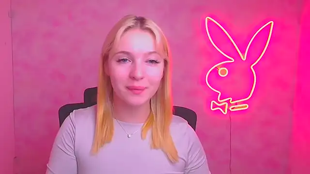 Snapshot of Milka_kiss_ chatting on October 30, 2025, 12:39 pm Milka kiss online show from October 30, 2025, 12:39 pm