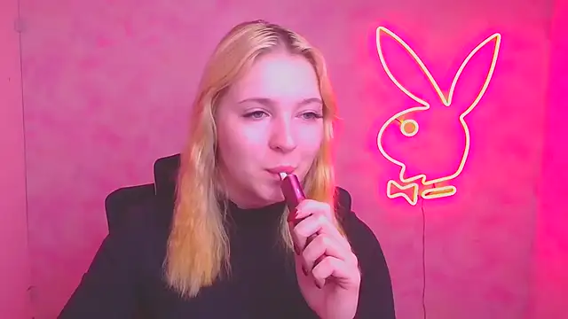 Snapshot of Milka_kiss_ chatting on October 31, 2025, 7:09 am Milka kiss online show from October 31, 2025, 7:09 am