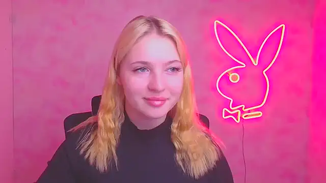 Snapshot of Milka_kiss_ chatting on November 1, 2025, 12:29 pm Milka kiss online show from November 1, 2025, 12:29 pm