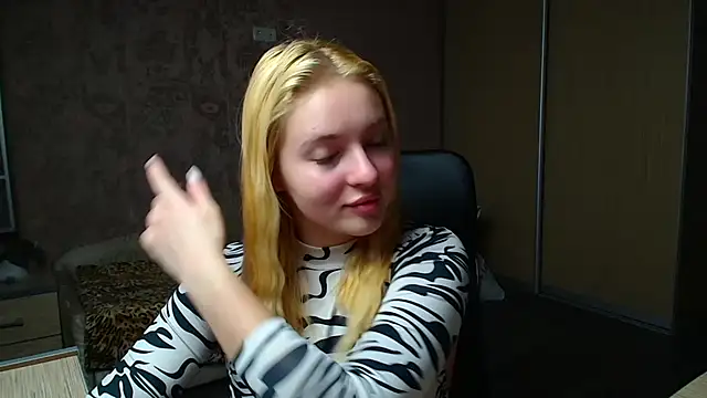 Milka kiss  online show from December 16, 2025, 6:40 am