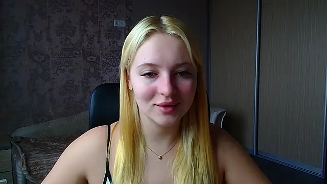 Snapshot of Milka_kiss_ chatting on March 18, 2026, 10:07 am Milka kiss online show from March 18, 2026, 10:07 am