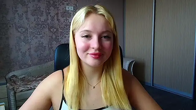 Snapshot of Milka_kiss_ chatting on March 23, 2026, 11:47 am Milka kiss online show from March 23, 2026, 11:47 am