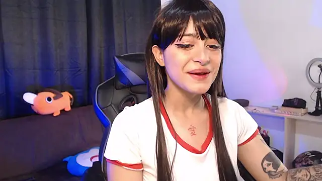 Snapshot of liz-beths chatting on November 25, 2025, 11:38 pm liz-beths online show from November 25, 2025, 11:38 pm