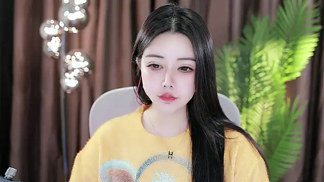 Qiaoqiao  online show from January 11, 2025, 6:03 am