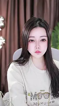 Qiaoqiao  online show from January 11, 2025, 9:04 am