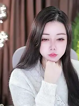 Qiaoqiao  online show from January 12, 2025, 6:17 am