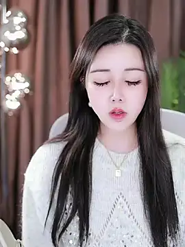 Qiaoqiao  online show from January 12, 2025, 9:19 am