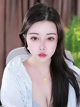 Qiaoqiao  online show from January 25, 2025, 7:28 pm