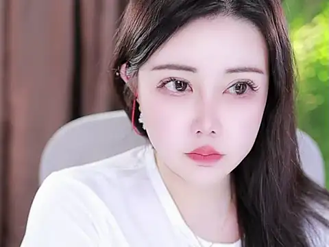 Qiaoqiao  online show from January 30, 2025, 7:37 pm