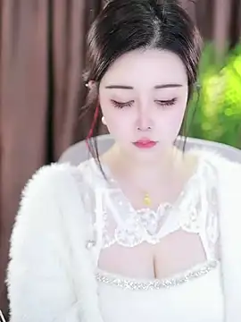 Qiaoqiao  online show from February 3, 2025, 4:41 pm