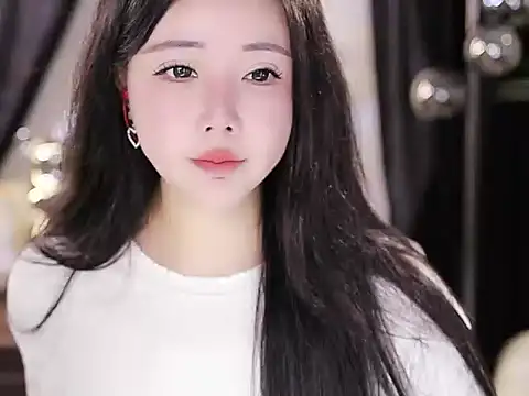 Qiaoqiao  online show from October 2, 2025, 6:09 am