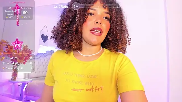 NiaColusi online show from December 18, 2024, 11:30 pm