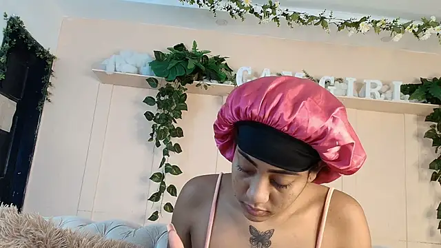 Snapshot of flavia_cruz chatting on May 23, 2026, 12:20 pm flavia cruz online show from May 23, 2026, 12:20 pm
